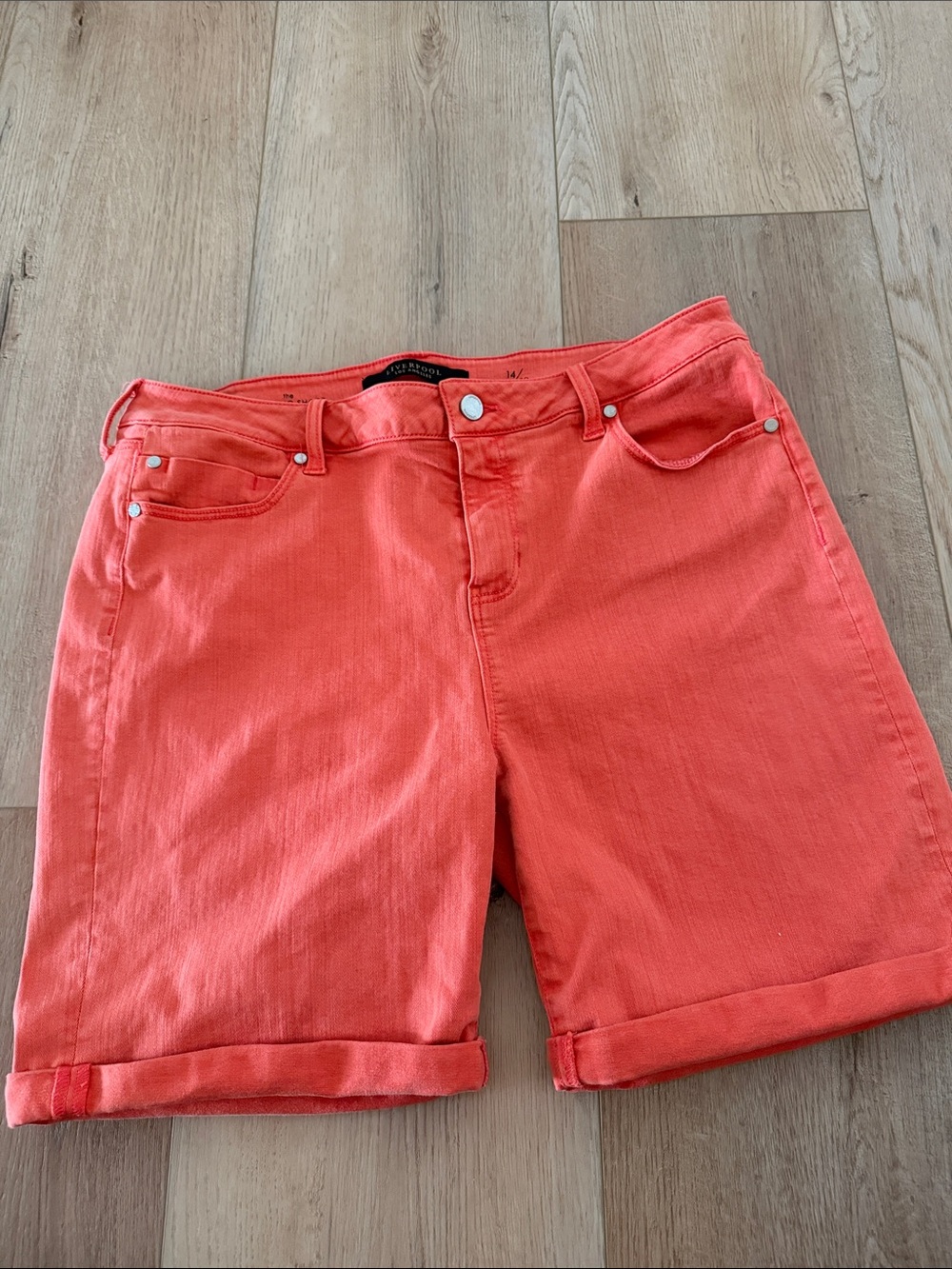 Women’s Liverpool Coral Cotton Blend Walking Shorts - size 14